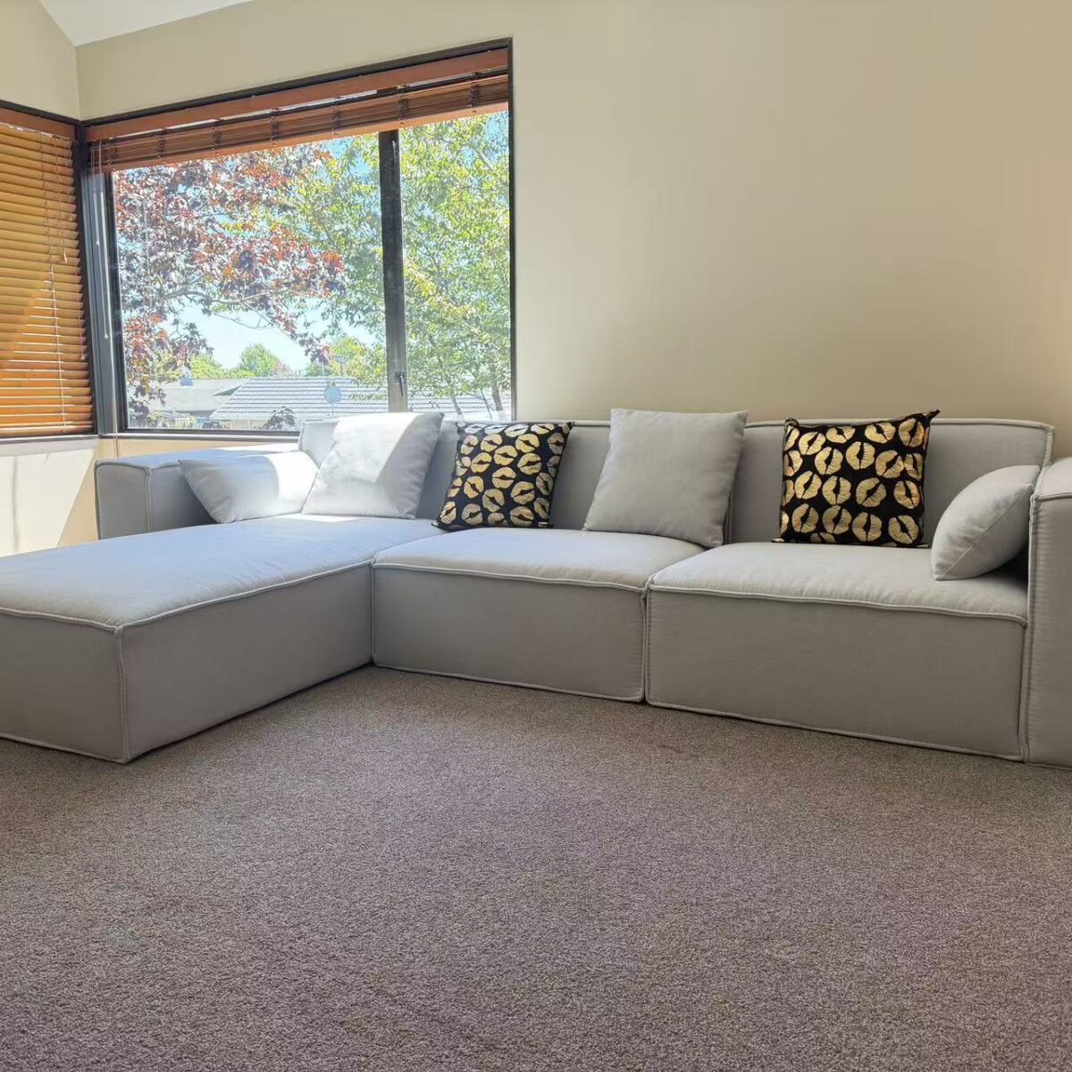 Left Chaise Modern Lounge Suite- including cushions